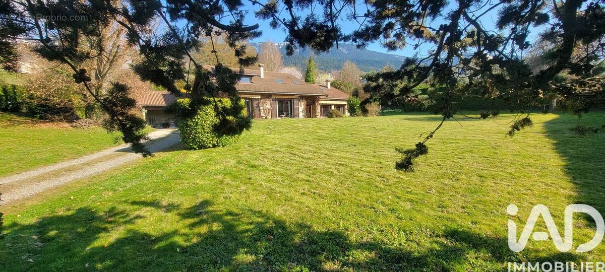 Photo 1 - Maison à SAINT-MARTIN-D'URIAGE