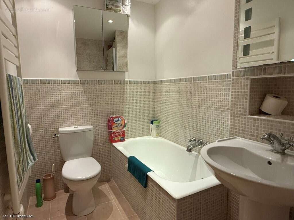 Maison à CHAMPAGNE-MOUTON