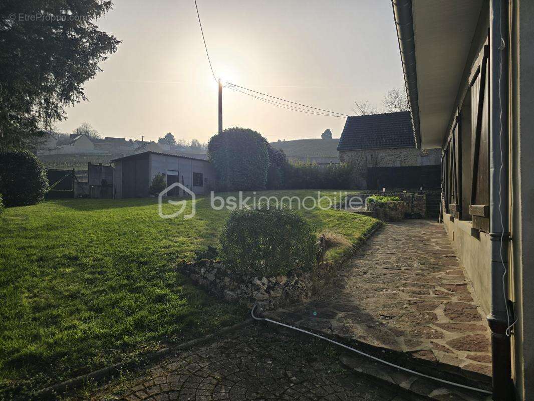 Grande maison de vigneron avec 4 chambres - photo 4