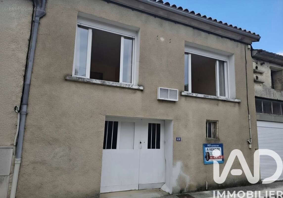 Maison 90 m² à Rouillac  - photo 2