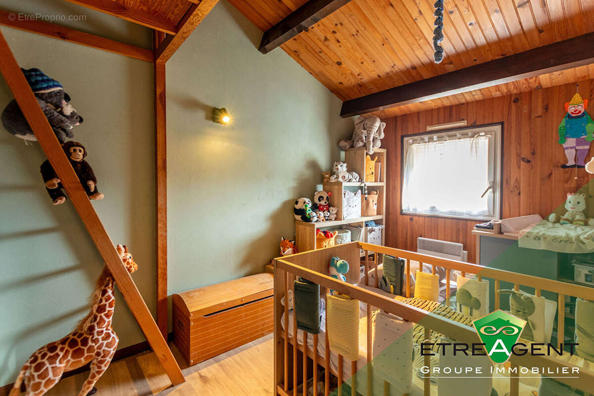 Maison à LES BAUX-SAINTE-CROIX