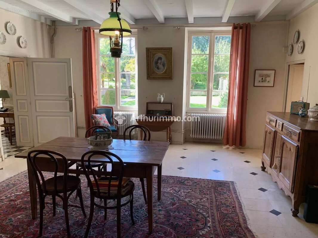 Maison à SAINT-MARTIAL