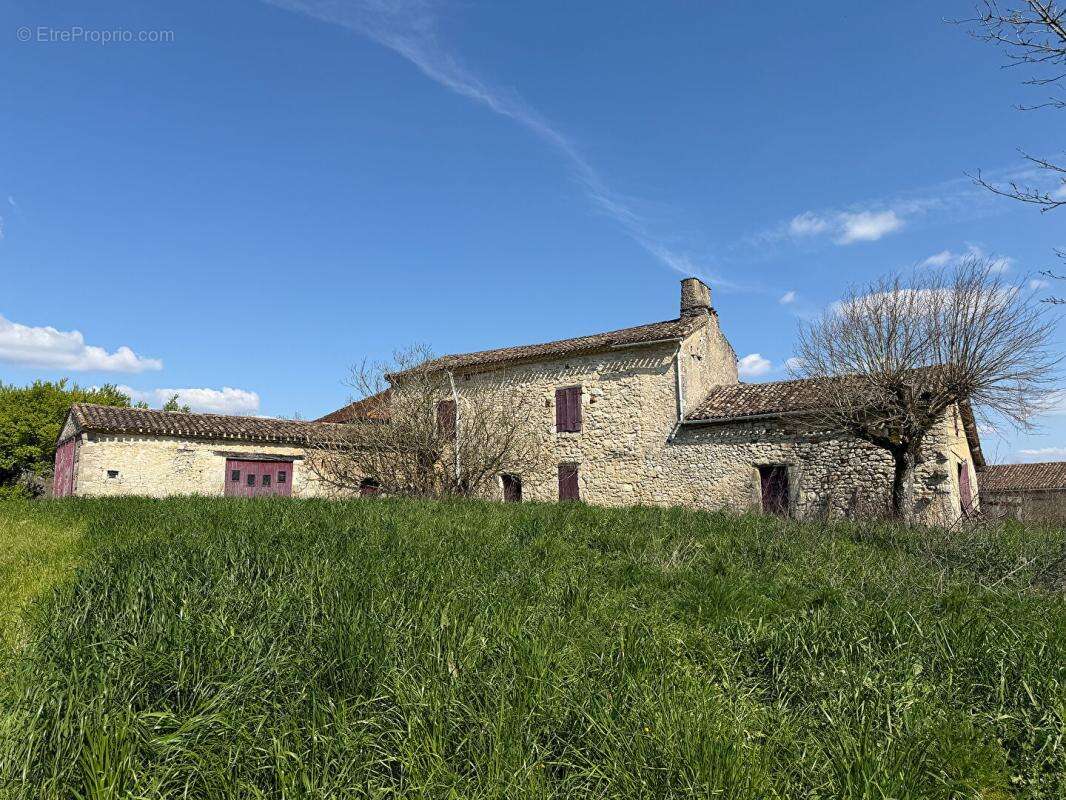 Maison à DEVILLAC