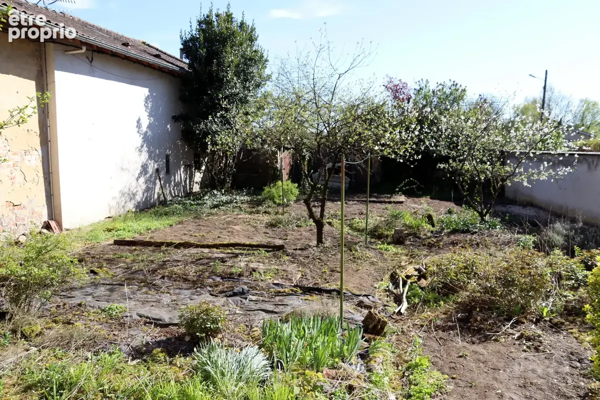Jolie maison en pierre de taille au cœur de Saint-Julien sur Reyssouze - photo 2
