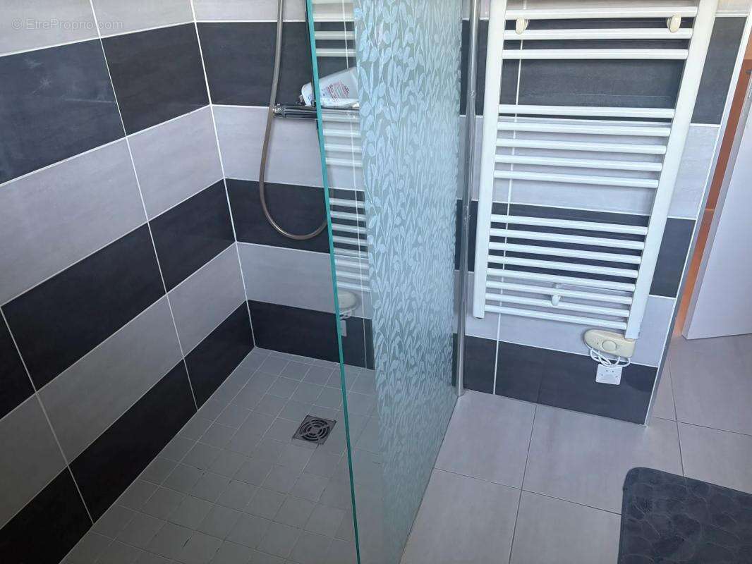 Maison de 6 pièces de 195 m² à Cherbourg-en-Cotentin,La Glacerie - photo 17