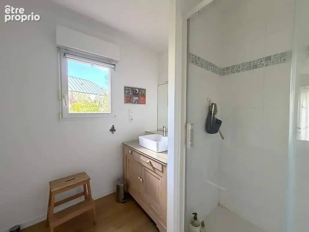 Maison des années 40 rénovée avec jardin - photo 10