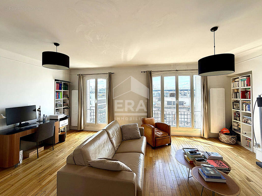 Appartement à LEVALLOIS-PERRET