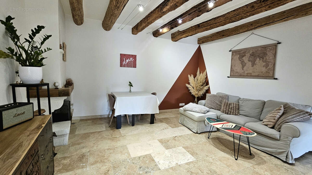 Maison à GIGNAC-LA-NERTHE