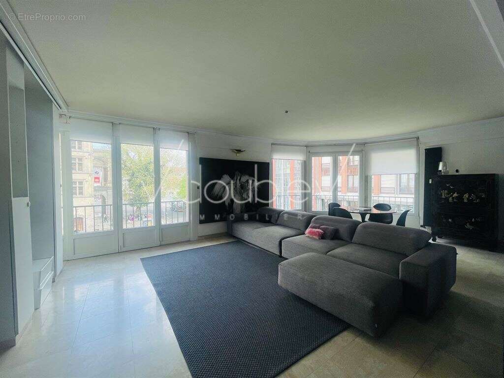 Superbe appartement 3 chambres LILLE Centre - photo 2