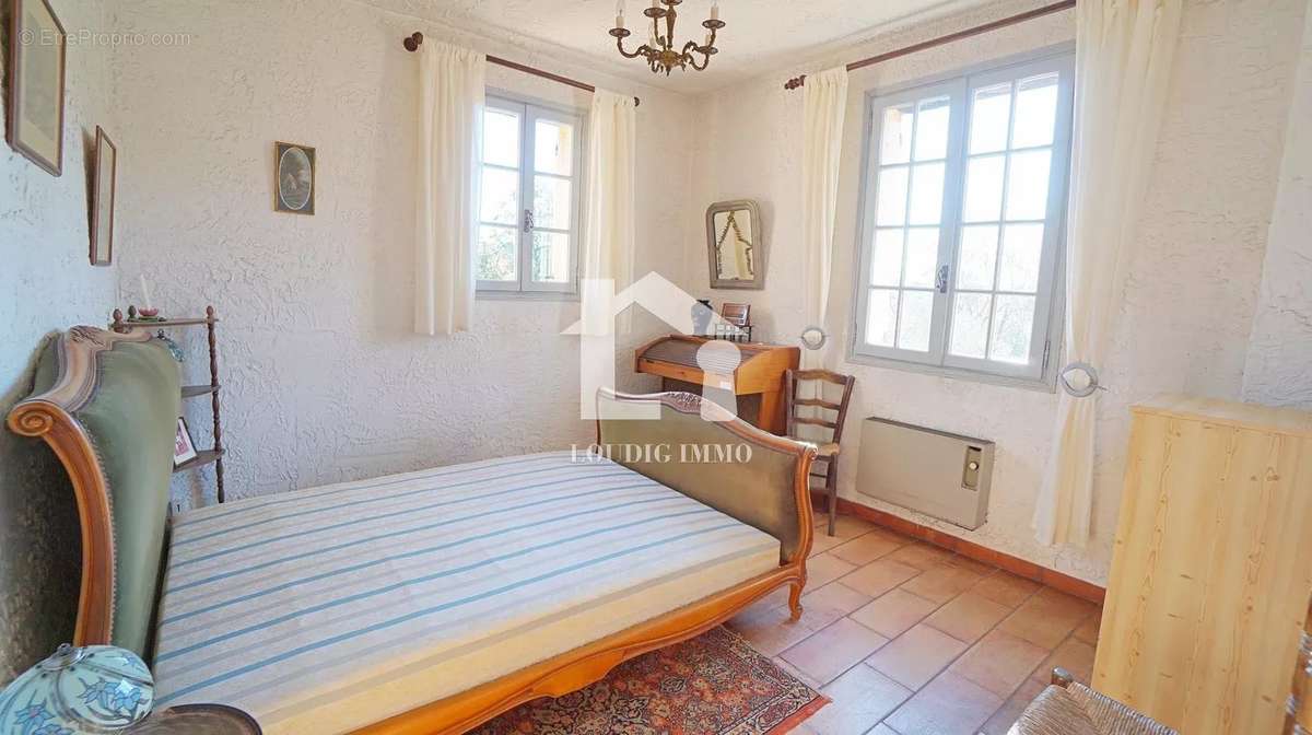 Maison à TOURRETTES-SUR-LOUP