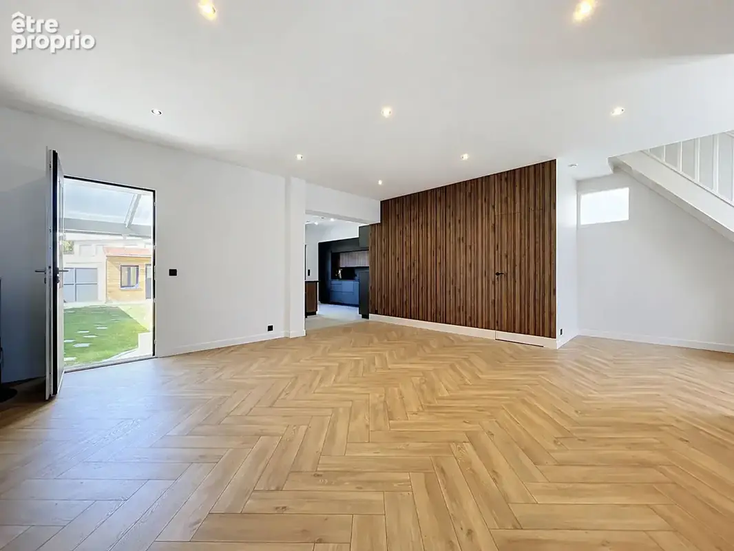 MAISON -  ORMESSON SUR MARNE -  6 pièces 144.4 m2 (surface utile 192m²) - photo 4
