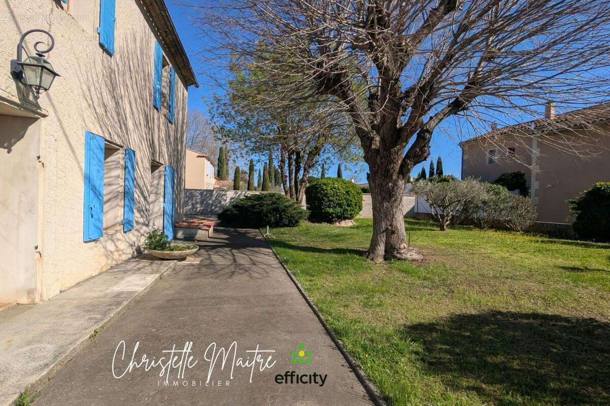 Maison à SAINT-MARTIN-DE-CRAU