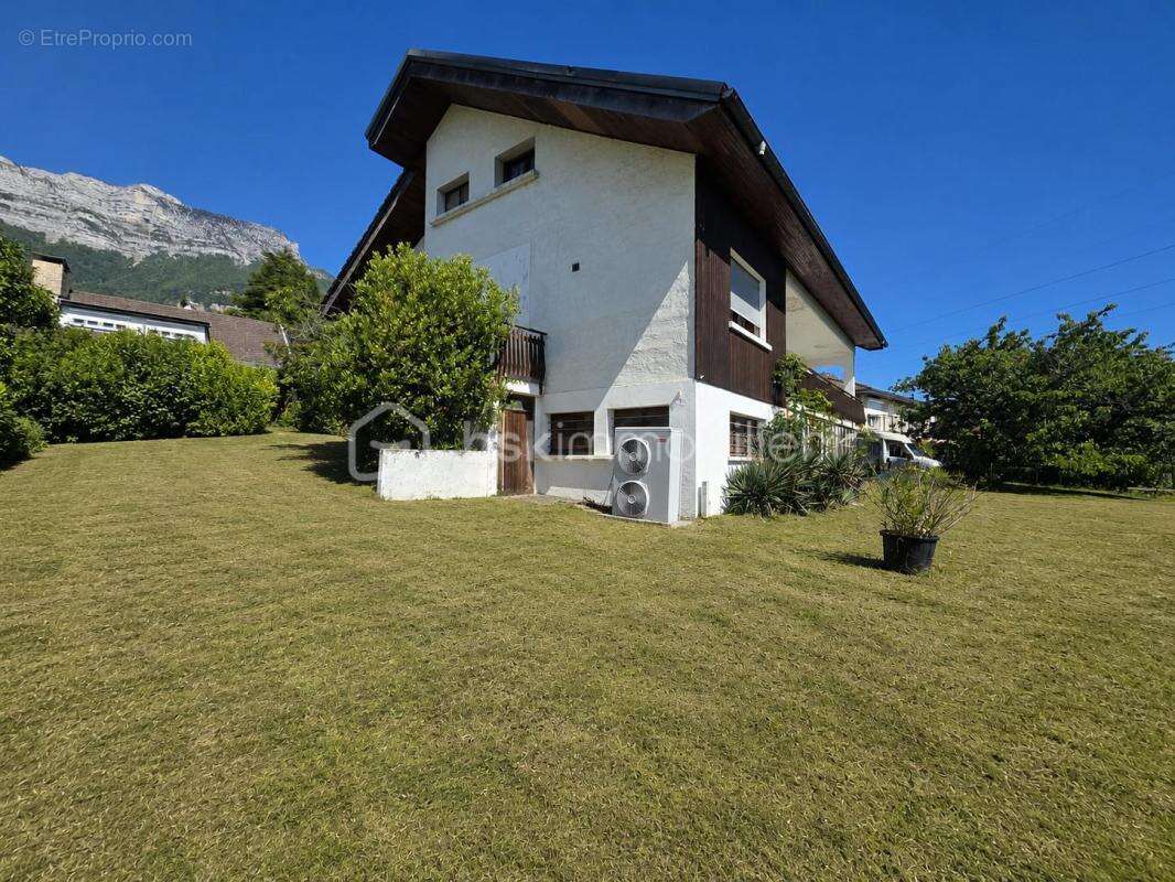 Maison à CLAIX