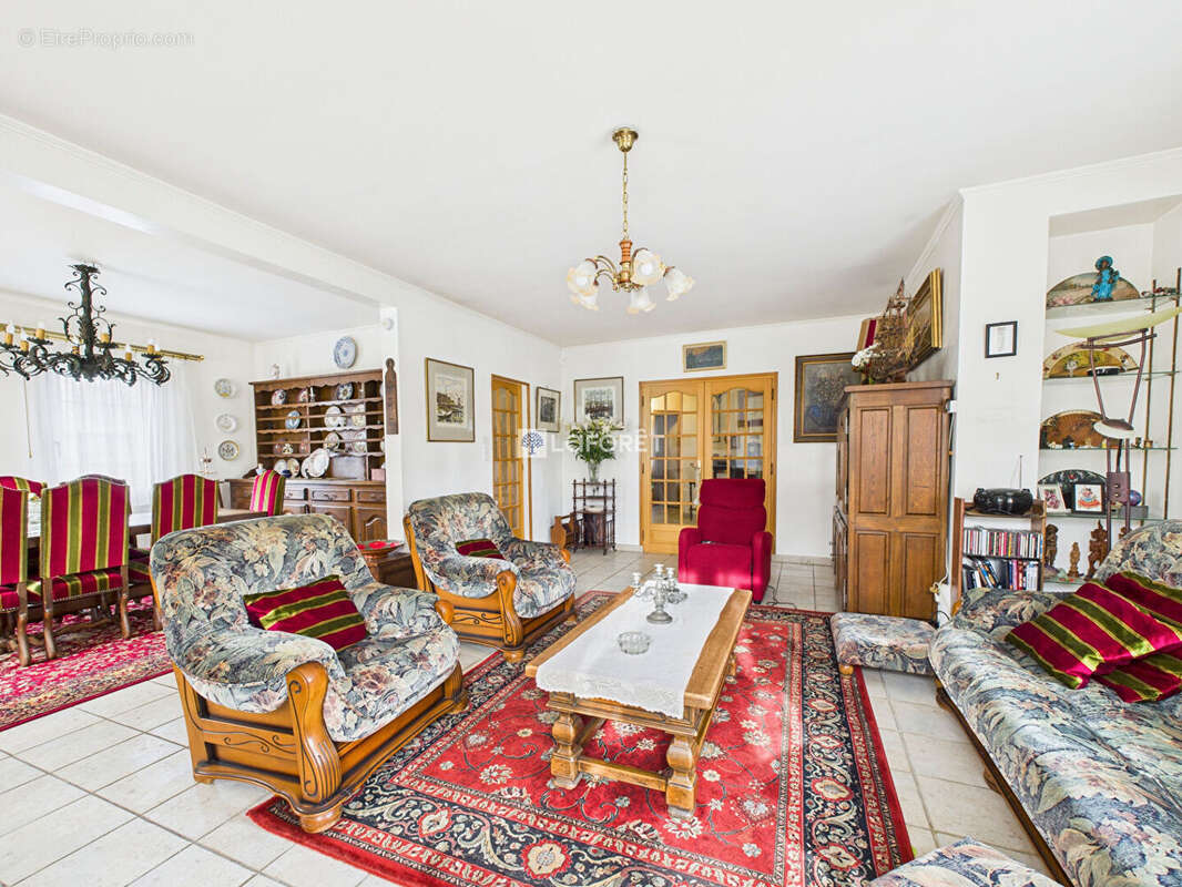 Maison LA FORET FOUESNANT 8 Pièces 187.86 m² - photo 3