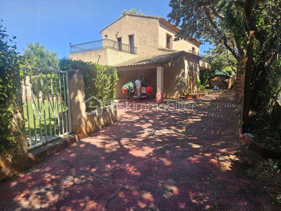 Maison à SIX-FOURS-LES-PLAGES
