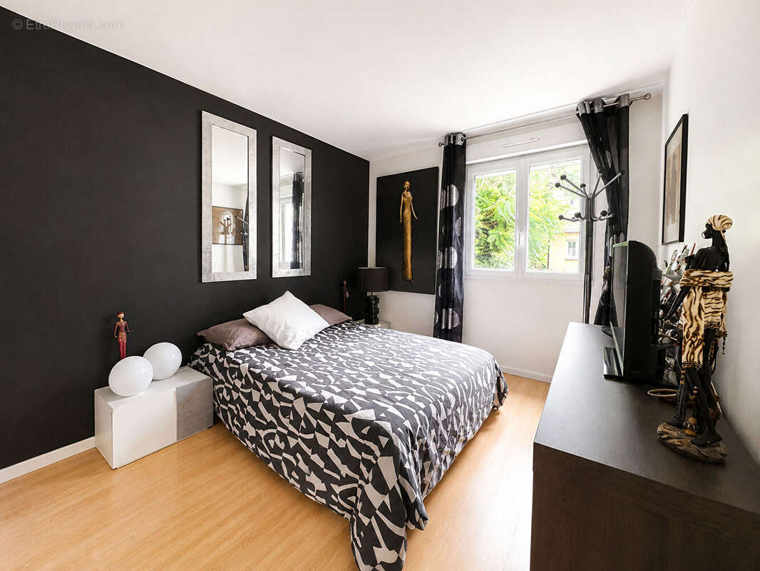 Appartement à MANDRES-LES-ROSES