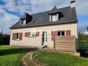 Photo 1 - Maison à SAINT-GONNERY