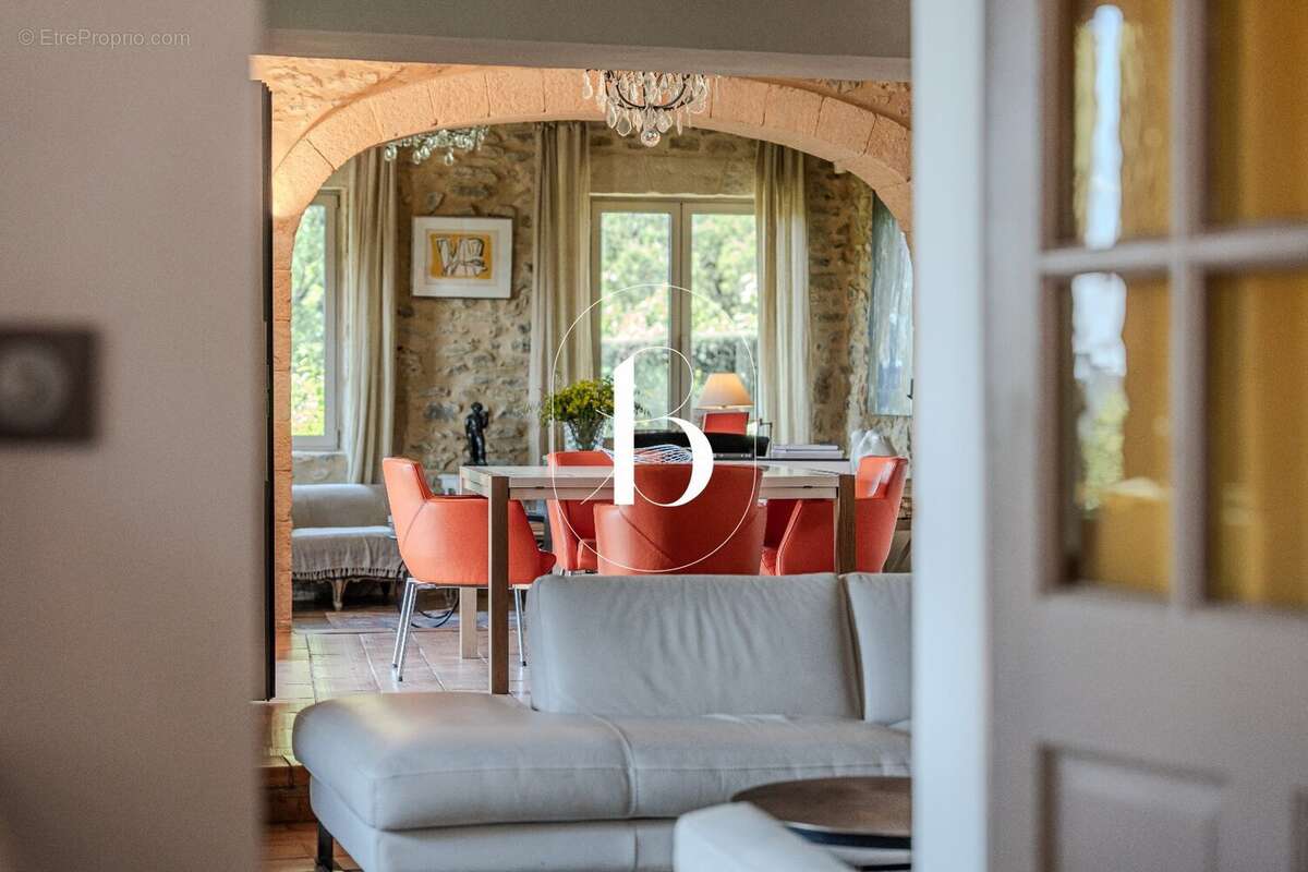 Maison à UZES