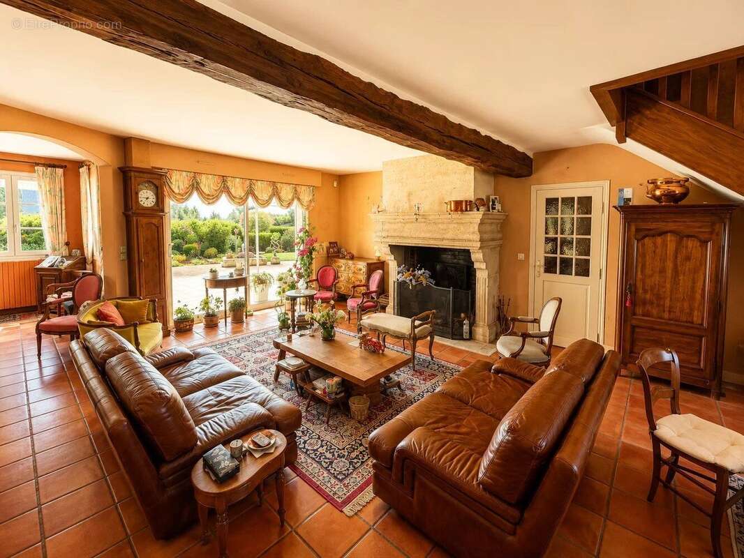 Maison à COULOMMIERS