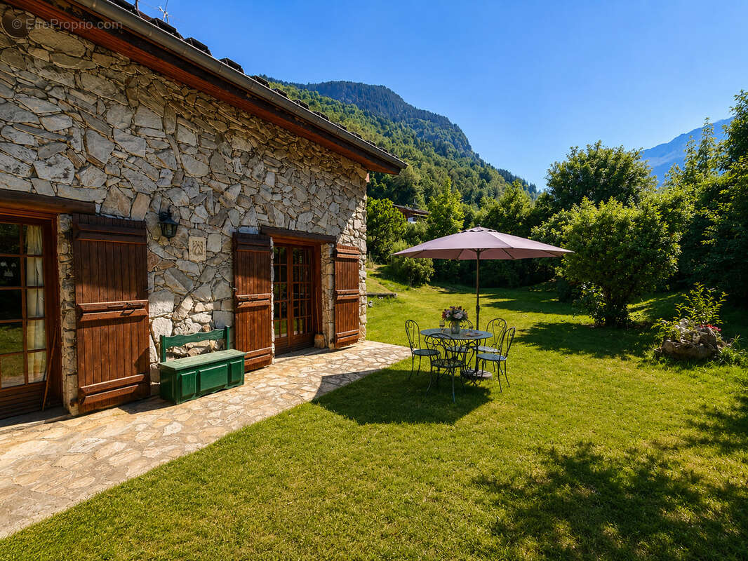 Maison 6 pièces avec terrain de 2748 m2 - photo 6