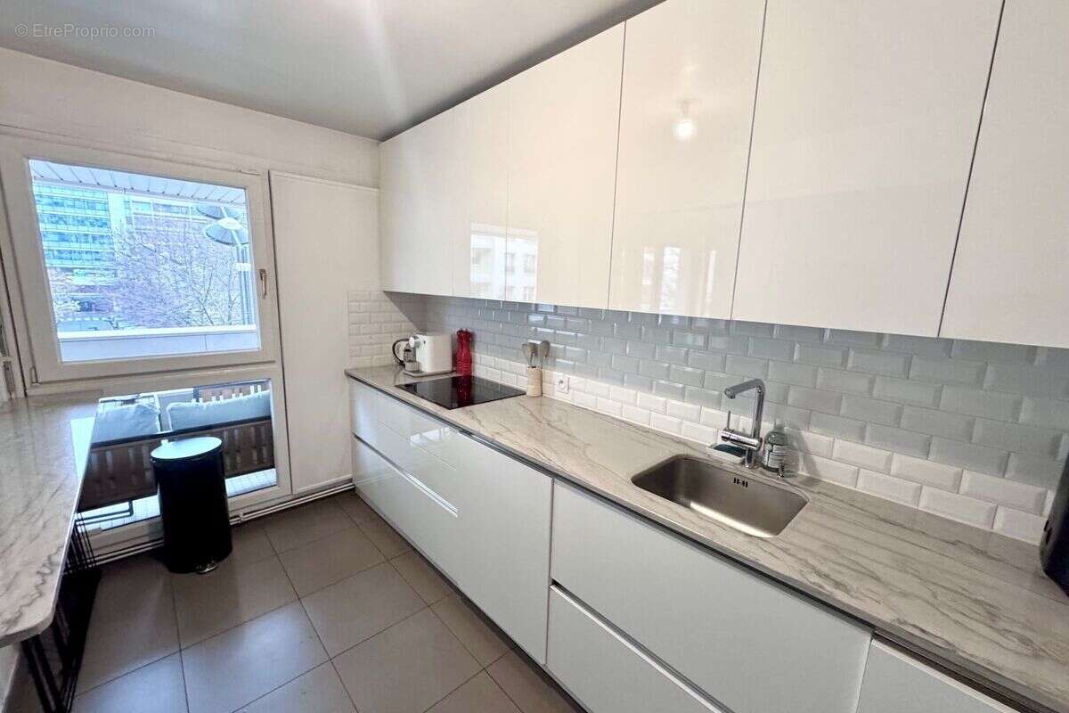 Appartement à LEVALLOIS-PERRET
