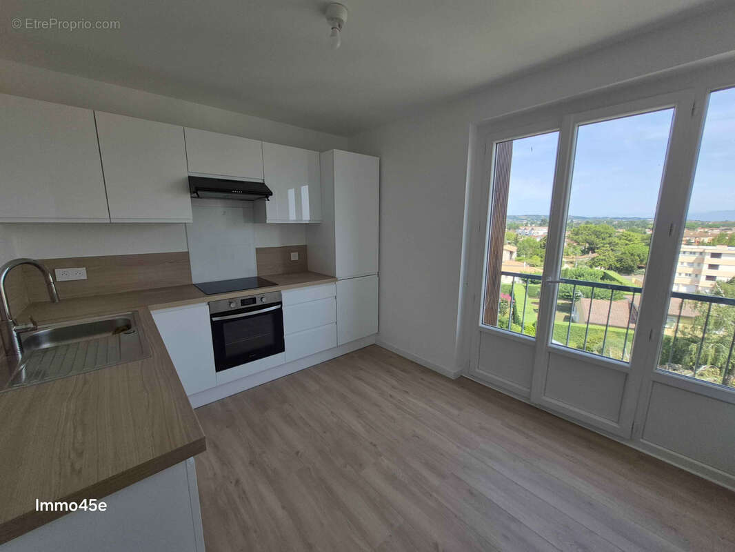TOURNON SUR RHONE - Appartement T4 avec garage et cave - photo 5
