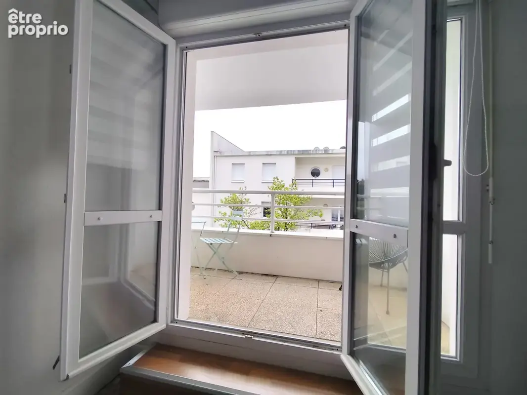 T2 cocon de 31 m2 avec Terrasse et Loggia + Place de parking souterrain sécurisée — À 10 min de la plage - photo 7