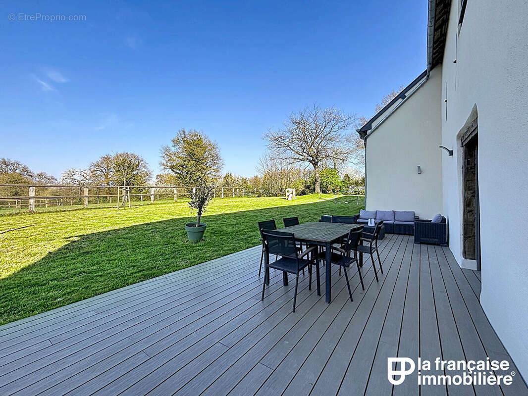 Maison à VEZIN-LE-COQUET