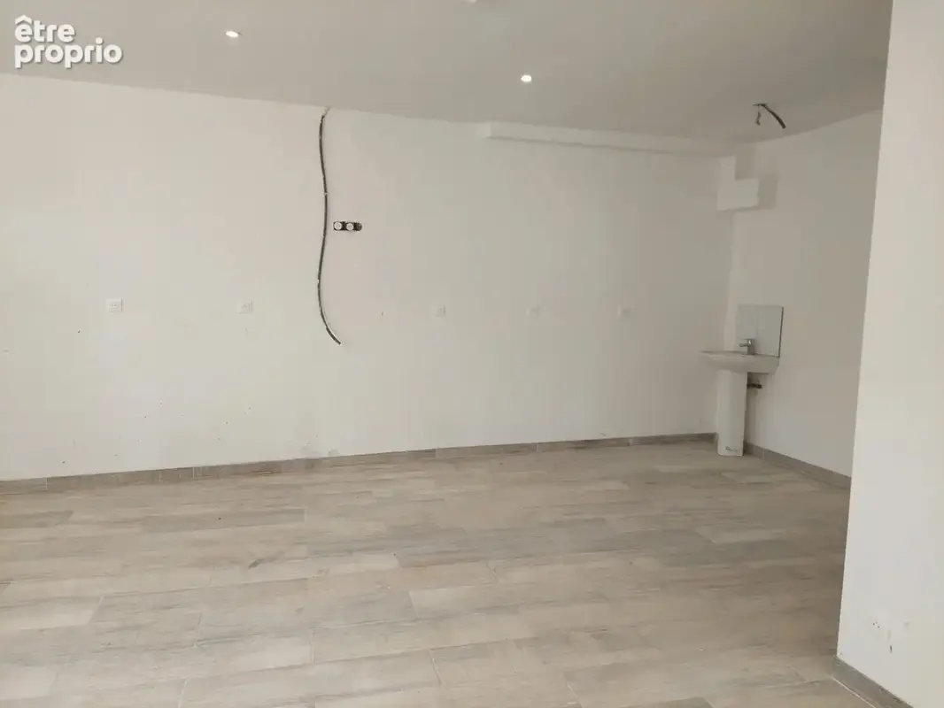 Commerce 212 m² à vendre à Issoudun (36100) - photo 3