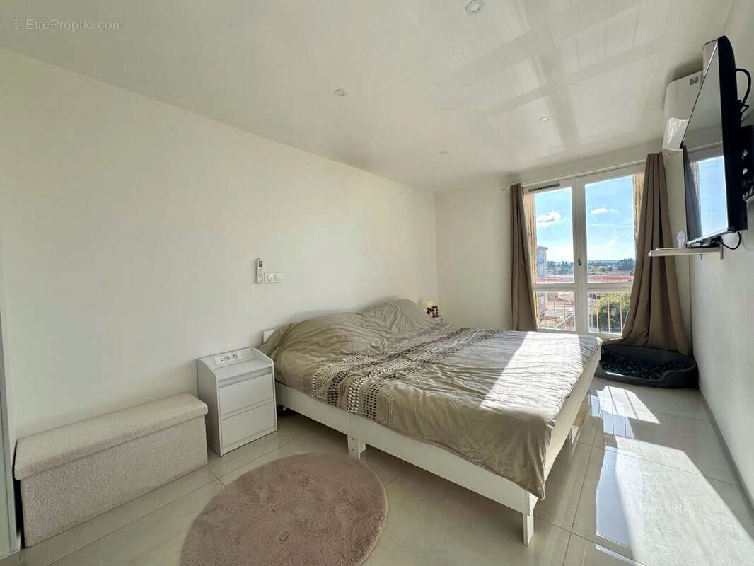 Appartement à ROGNAC