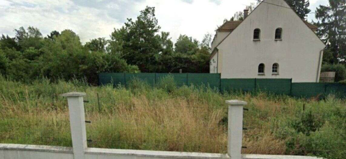 Terrain à bâtir de 611 m² à BRIE-COMTE-ROBERT (77) - photo 2