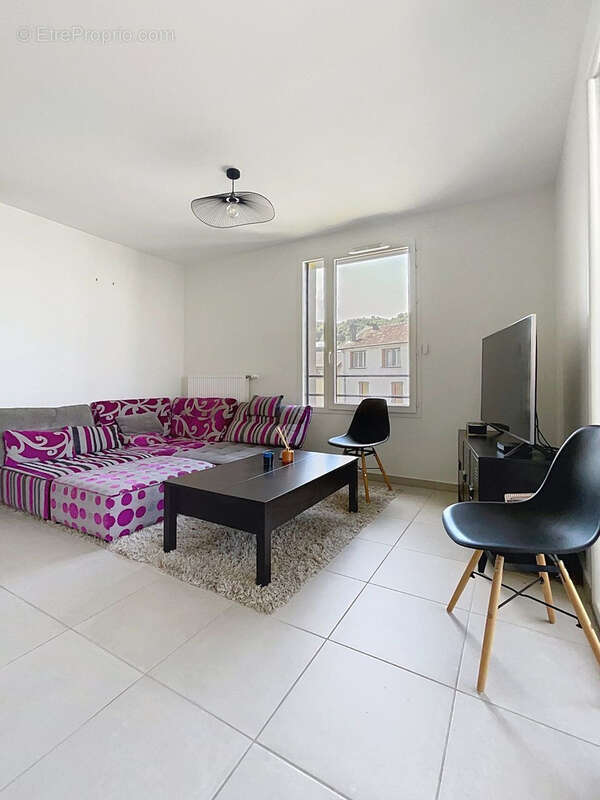 Appartement à BOURGOIN-JALLIEU