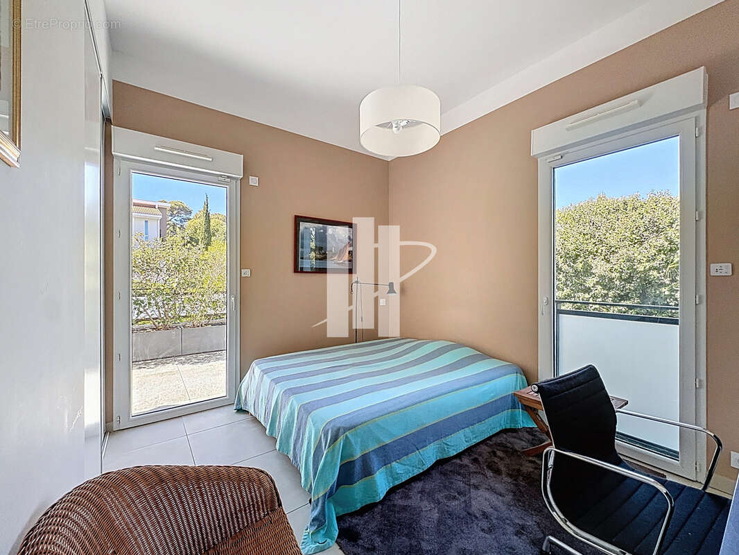 appartement contemporain en dernier étage vue mer - Les plaines - photo 10