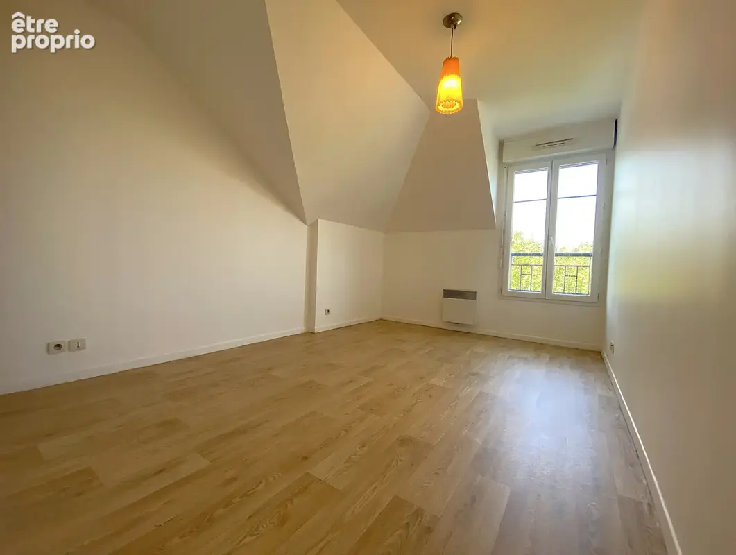 Beau f3 - 67.46 m2 - dernier etage avec balcon - photo 5