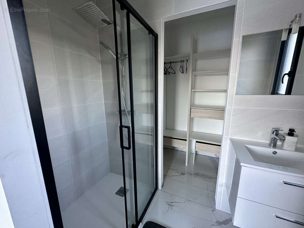 Maison à COURS-DE-PILE