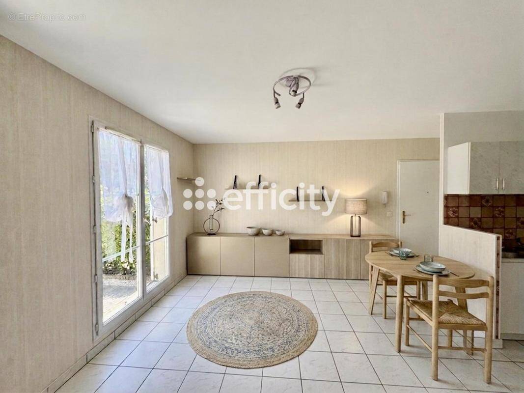 Appartement à VILLENOY