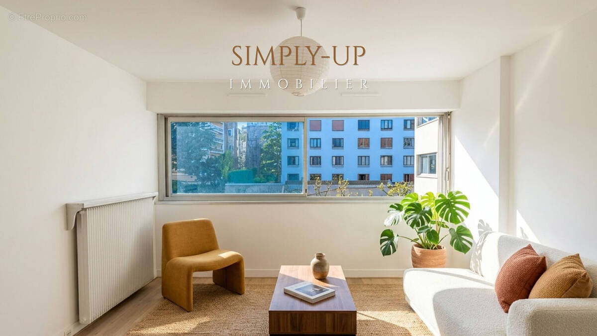 Appartement à PARIS-15E