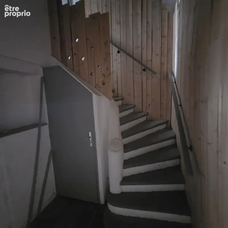 Maison de 111 m2 a rénover - photo 3
