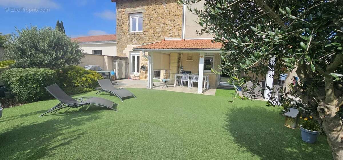 Maison à SAINT-JEAN-LE-VIEUX