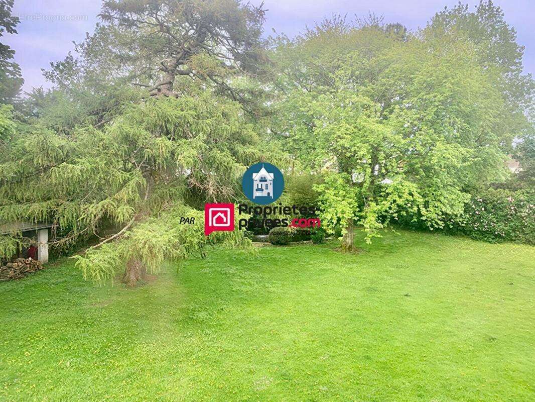 Maison à SAINT-MARTIN-BOULOGNE