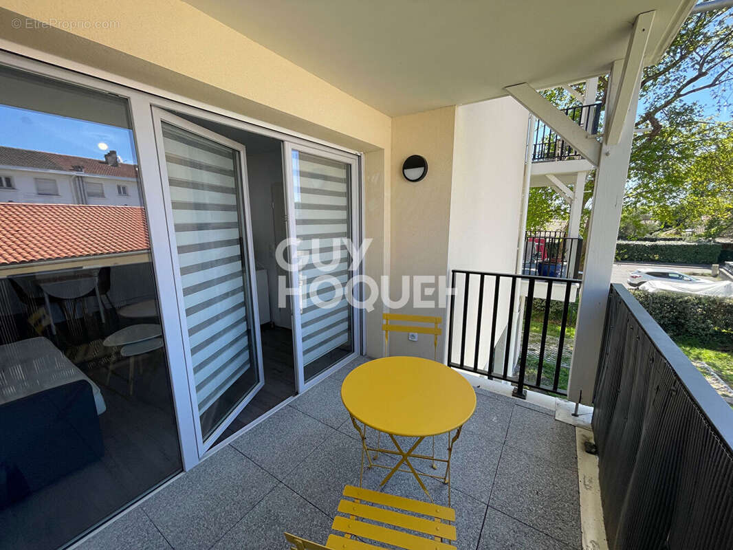 Appartement à PARENTIS-EN-BORN