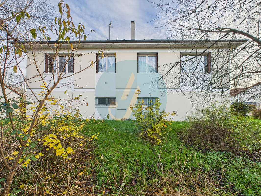 Maison à FOURCHAMBAULT