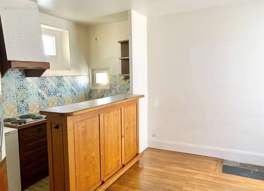Appartement à LEVALLOIS-PERRET