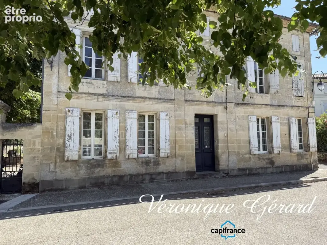 Belle maison en pierre de taille de 252 m², 7 chambres, combles aménageables, jardin paysager,3 garages - photo 33