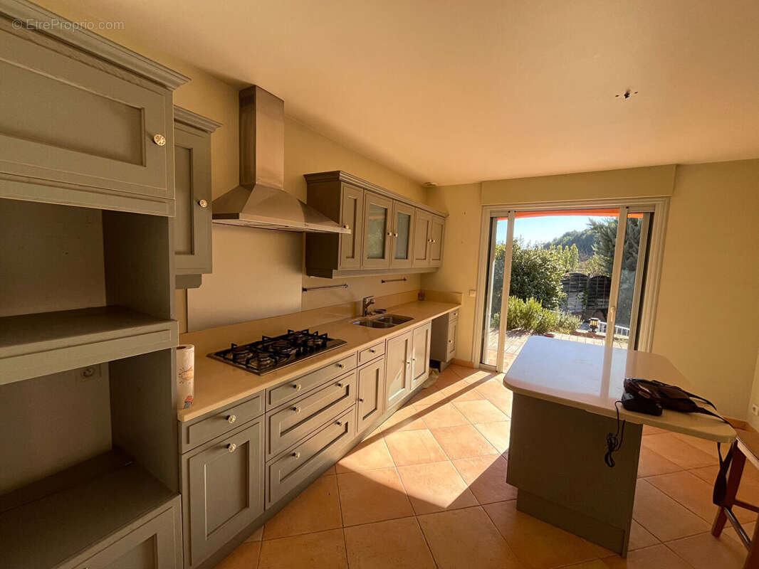 Maison à LE CASTELLET