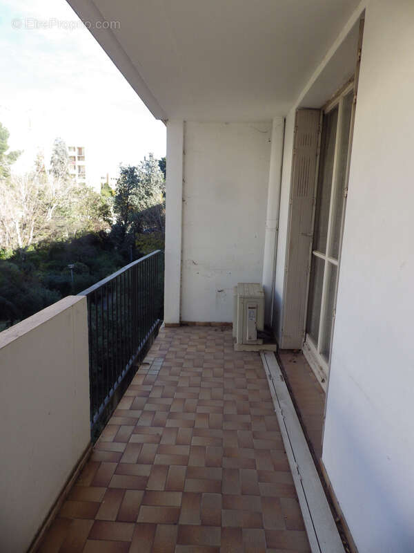 Appartement à MARSEILLE-11E
