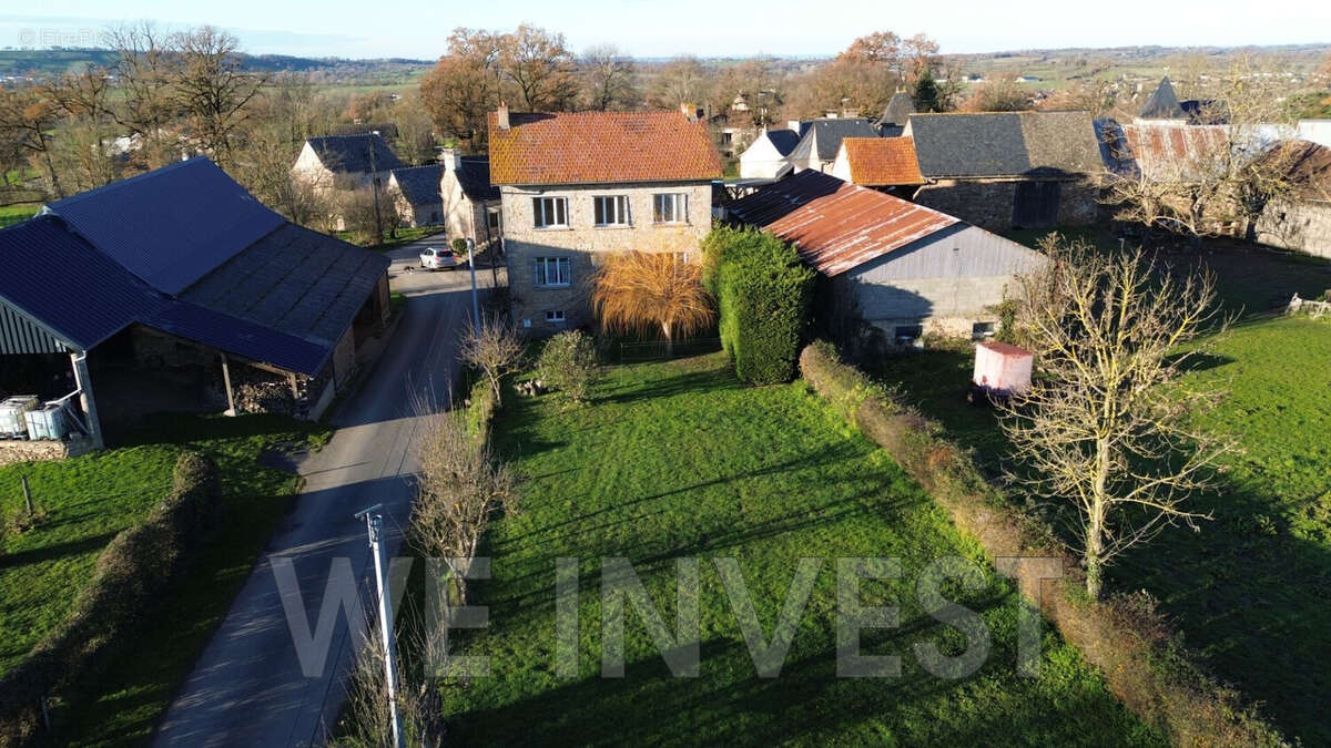 Maison à ANGLARS-SAINT-FELIX