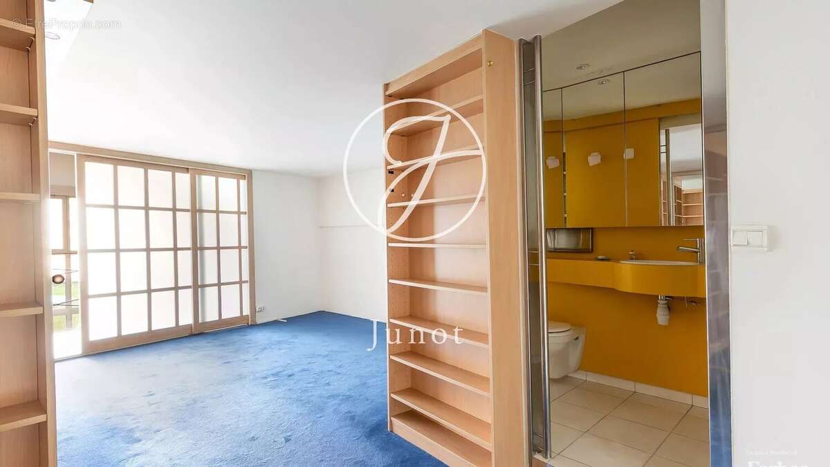 Appartement à PARIS-19E