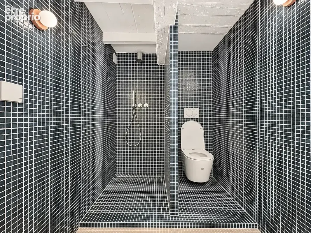 Marseille 1er – longchamp - t2 rénové par architecte - cour - photo 17