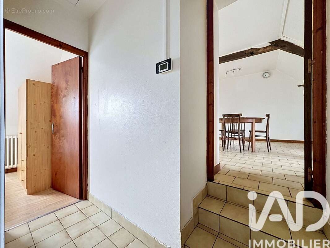 Appartement 35 m² à Loudeac  - photo 9